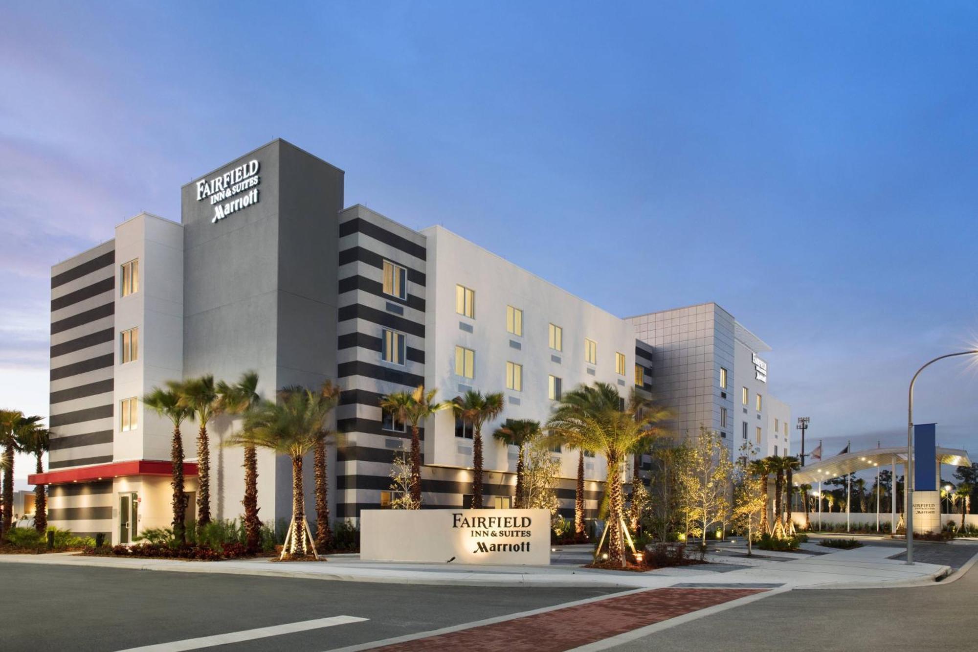 Fairfield Inn & Suites By Marriott Daytona Beach Speedway/Airport Bagian luar foto