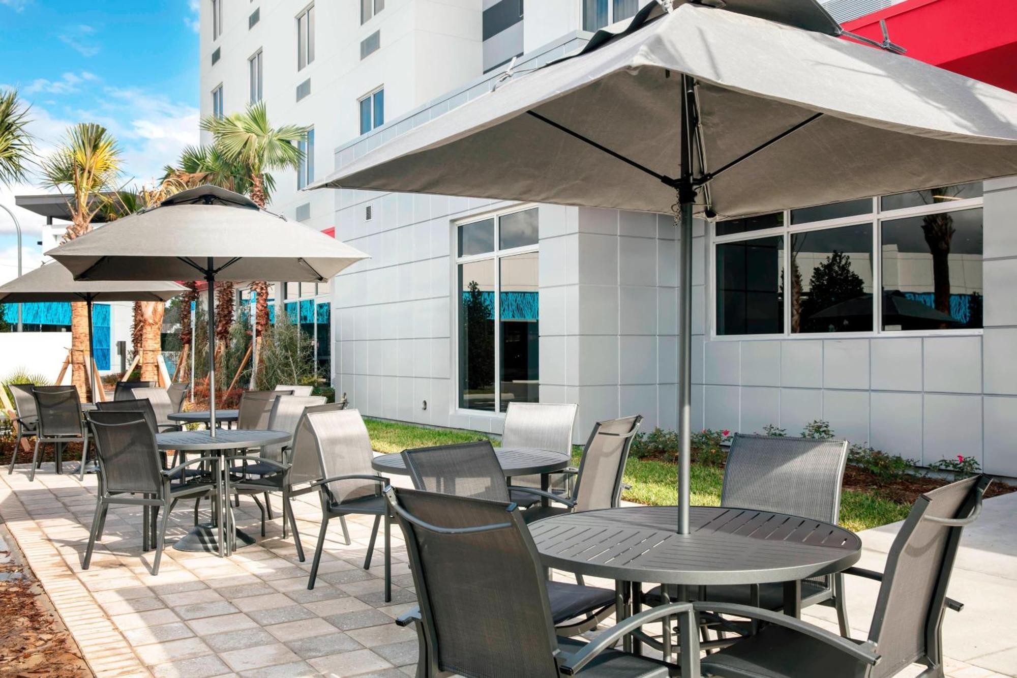 Fairfield Inn & Suites By Marriott Daytona Beach Speedway/Airport Bagian luar foto